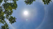 Lý giải hiện tượng quầng mặt trời xuất hiện giữa trưa ở Điện Biên