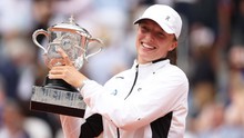 Thắng nghẹt thở Muchova, Swiatek xứng danh nữ hoàng Roland Garros