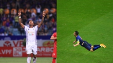 Tiền đạo V-League lập 2 siêu phẩm trong 1 trận, bàn đầu được so với Van Persie, bàn thứ 2 móc bóng ‘ảo diệu’