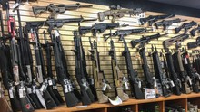 Tòa án Tối cao Mỹ khôi phục các hạn chế của chính quyền liên bang đối với 'súng ma'