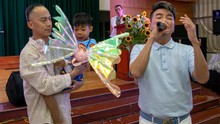 Đàm Vĩnh Hưng hát tặng các bệnh nhân ung thư Bệnh viện K3 Tân Triều nhân dịp Trung thu