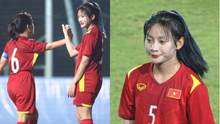 'Đàn em Huỳnh Như' nhận lời khen từ báo Nhật Bản, được nhà vô địch World Cup trao giải thưởng danh giá