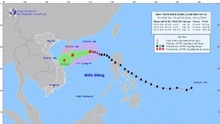 Bão số 9 đi vào khu vực Bắc Biển Đông và suy yếu thêm