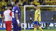 Ronaldo thiết lập cột mốc bàn thắng mới trong sự nghiệp, Al Nassr vẫn thua ngược đối thủ kém 500 bậc