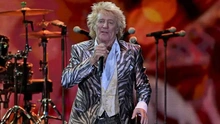 Huyền thoại nhạc rock Rod Stewart tái xuất tại lễ hội âm nhạc Glastonbury