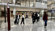 Hong Kong (Trung Quốc) tăng cường kiểm soát sức khỏe hành khách
