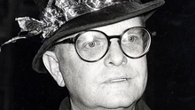 Những năm cuối đời đầy bi kịch của tiểu thuyết gia Truman Capote