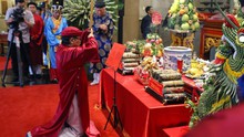 Thành phố Hồ Chí Minh dâng cúng bánh tét Quốc tổ Hùng Vương dịp Tết nguyên đán
