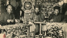 Ảnh = Ký ức = Lịch sử (kỳ 95): Nghề thêu và phố thợ thêu ở Hà Nội