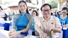 Hoa hậu Lương Thùy Linh trở thành Đại sứ văn hóa đọc TP.HCM 