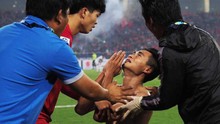 Tiền vệ ĐT Việt Nam chọc thủng lưới Indonesia ở phút 90+2, dành tặng bàn thắng tới người cha mới qua đời khiến người hâm mộ xúc động