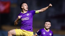 V-League 2023/24: Bình Định và Hà Nội FC 'phả hơi nóng' vào gáy Nam Định, HAGL 'tim đập chân run'