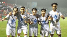HLV Vũ Hồng Việt đã đạt đỉnh cao sự nghiệp với chức vô địch V-League cùng Nam Định