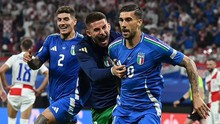 Người hùng của tuyển Ý gây sốt với 'mối tình tay ba' liên quan tới... đồng đội cũ 