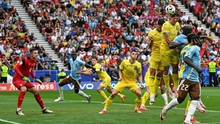 Nhật ký EURO bằng thơ (Bỉ 0 - 0 Ukraina, Slovakia 1 - 1 Romania): Trái bóng không thiên vị bao giờ