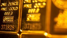Giá vàng miếng ổn định, giá vàng thế giới giảm xuống mức thấp nhất trong hơn hai tuần