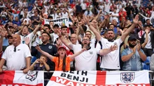 CĐV Anh mơ về trận chung kết EURO sau chiến thắng trước Slovakia
