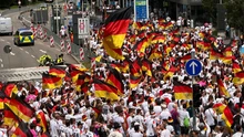 Chùm ảnh CĐV Đức cuồng nhiệt trước trận tứ kết EURO 2024 với Tây Ban Nha