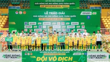 U11 SLNA bị cấm thi đấu 2 năm: Lỗi người lớn làm hại trẻ con