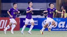 Văn Quyết lập siêu phẩm, Hà Nội FC thắng nhọc Bình Định ngày mở màn V-League