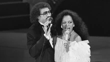 "Tình yêu vĩnh cửu" của Diana Ross & Lionel Richie