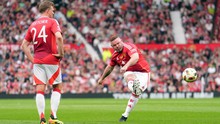 Rooney lập siêu phẩm đá phạt, Paul Scholes tái xuất ở Old Trafford trong trận đấu của Các huyền thoại MU