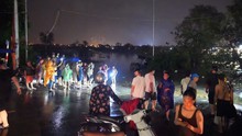 Nước sông Hồng tại Hà Nội dâng cao nguy cơ gây ngập tại những vùng trũng thấp