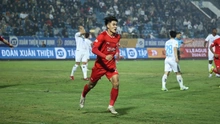 Quả ngọt cho 'diễn viên' Nhâm Mạnh Dũng tại V-League