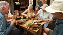 Phát triển sản phẩm du lịch từ các “sứ giả văn hóa đặc biệt”: Câu chuyện văn hóa từ các món ăn