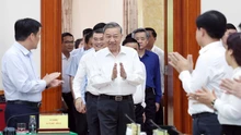 Từ "quản lý cán bộ" đến "xây dựng văn hóa lãnh đạo"