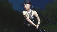 Phùng Khánh Linh ra mắt album thứ ba "Giữa một vạn người"