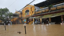 Chính phủ yêu cầu tập trung ứng phó, khắc phục hậu quả mưa lũ tại khu vực Trung Bộ