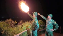 Lực lượng vũ trang Quảng Ninh cùng nhân dân ứng phó cơn bão số 11