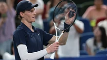 Jannik Sinner đối mặt vấn đề lớn sau thất bại sớm ở Thượng Hải Masters 2025