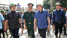 CẬP NHẬT: Phó Thủ tướng Nguyễn Hoà Bình kiểm tra, chỉ đạo khắc phục hậu quả mưa lũ tại Bắc Ninh
