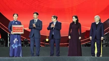 Quyên góp 540,5 tỷ đồng vì miền Trung - Tây Nguyên tại lễ khai mạc Tuần "Đại đoàn kết các dân tộc - Di sản Văn hóa Việt Nam"