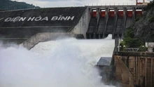 Thủy điện Hòa Bình mở một cửa xả đáy vào 22h ngày 4/11