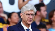 HLV Arsene Wenger nói tân binh 116 triệu đang phá nát tuyến giữa Liverpool, Slot lập tức phản pháo 