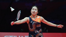 Thắng thuyết phục đối thủ Trung Quốc, tay vợt cầu lông Thái Lan viết tiếp hành trình đặc biệt tại World Tour Finals 2025
