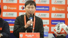 HLV Kim Sang Sik: 'Vợ tôi đã tắt tivi khi U22 Việt Nam bị dẫn 2-0'