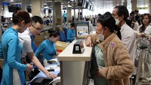 Nhiều chặng bay dài dịp cuối năm bắt đầu khan vé phổ thông