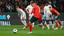 Ronaldo đá hỏng 11m vẫn chạm cột mốc bàn thắng mới trong sự nghiệp, lập kỉ lục Guinness đặc biệt