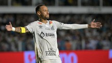 Neymar lập siêu phẩm đá phạt từ góc siêu hẹp, chạy đà hoàn hảo cho ngày trở lại tuyển Brazil