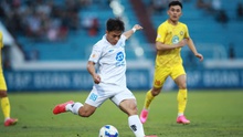 Nội binh chất lượng đưa Nam Định lên đỉnh V-League