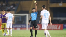 V-League 'cẩn thận củi lửa'