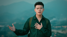 "Ngoài tình yêu em, anh còn tình yêu nước"