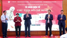 Phó Thủ tướng Thường trực Nguyễn Hòa Bình dự Lễ ra mắt Tủ sách điện tử Chủ tịch Hồ Chí Minh