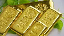 Đồng USD suy yếu, giá vàng thế giới tăng hơn 1%