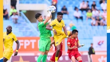 Thắng nhờ ngoại binh, Quảng Nam tràn trề hy vọng trụ lại V-League