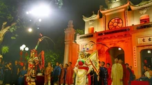 Hình ảnh tour đêm “Tiếng chuông Trấn Vũ - Chạm vào linh thiêng, sống cùng huyền thoại"